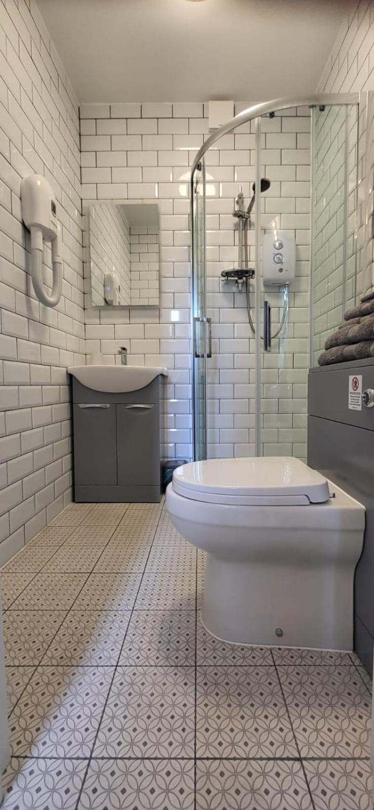 Sands House - Luxury Modern Studios With Secure Parking In Epsom, Surrey 部屋 写真